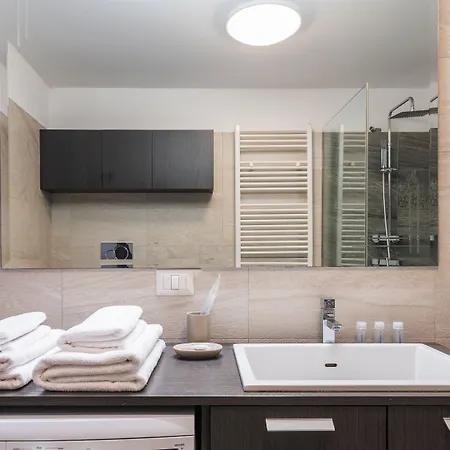 易家 - 斯皮佳套房公寓 米兰