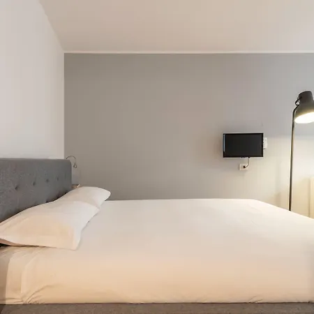 易家 - 斯皮佳套房公寓 公寓