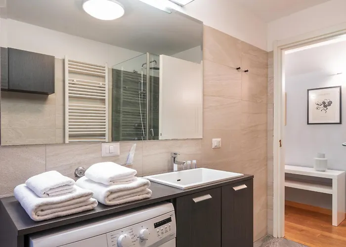 Easyhomes - Spiga * Milánó