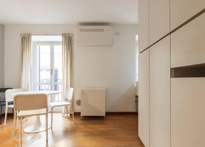 Apartman Easyhomes - Spiga Milánó