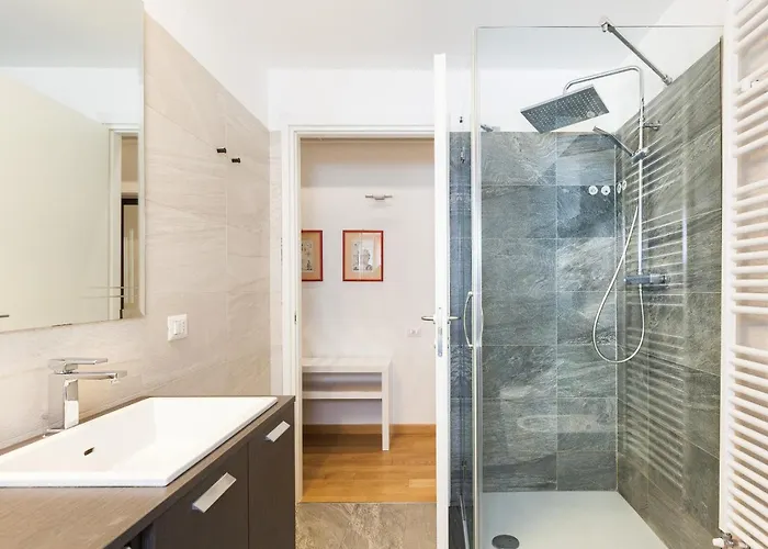 Easyhomes - Spiga * Milánó