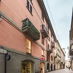 Easyhomes - Spiga Apartamento *