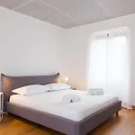 Easyhomes - Spiga Apartamento Milán