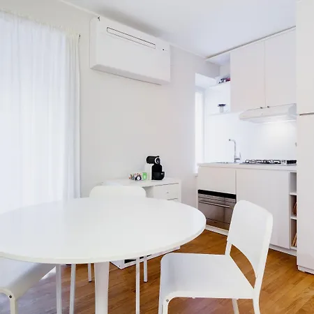 Easyhomes - Spiga דירה *